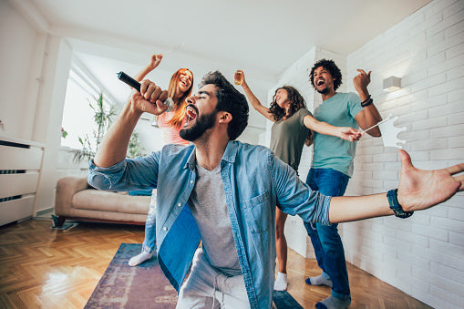 CÓMO ORGANIZAR UNA FIESTA EN TU CASA